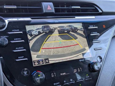 Used 2019 Toyota Camry XSE image 14