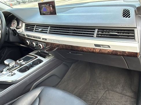 Used 2019 Audi Q7 2.0T Premium AWD/4WD image 44