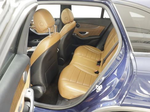 Used 2022 Mercedes-Benz GLC 300 4MATIC image 16