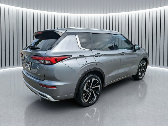 Used 2024 Mitsubishi Outlander SEL FWD image 4