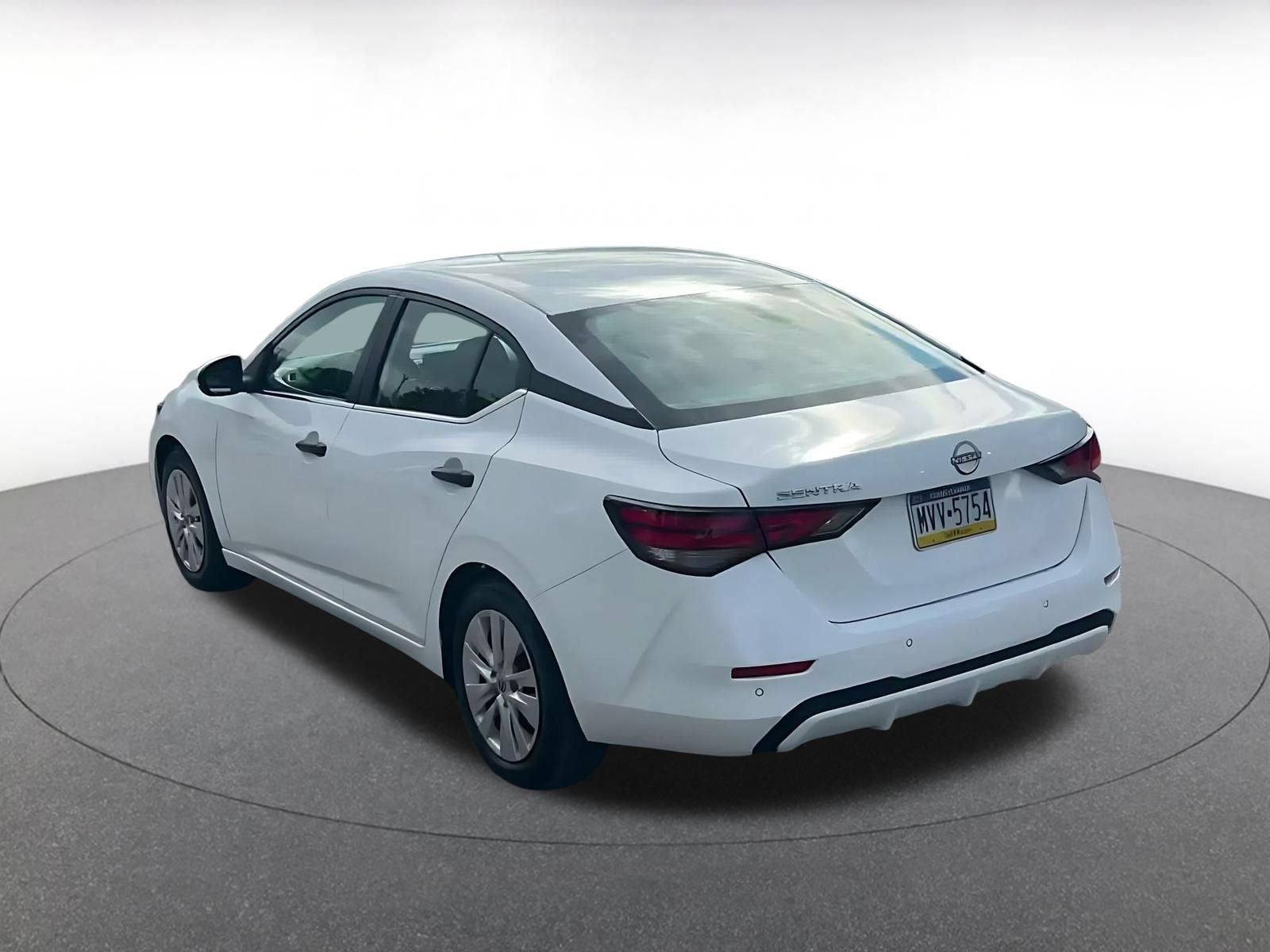 Used 2025 Nissan Sentra S FWD image 10