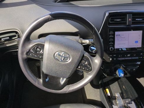 Used 2022 Toyota Prius XLE image 13