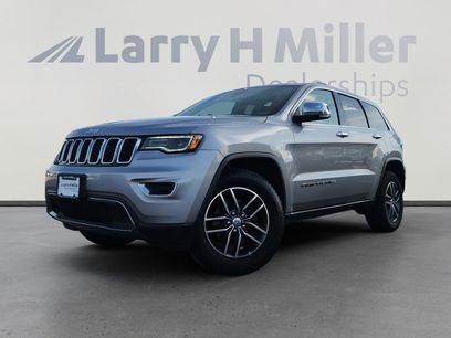 Used 2017 Jeep Grand Cherokee Limited w/ Luxury Group II