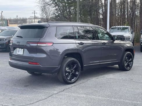 New 2026 Jeep Grand Cherokee L Limited w/ Limited Altitude Package AWD/4WD image 8