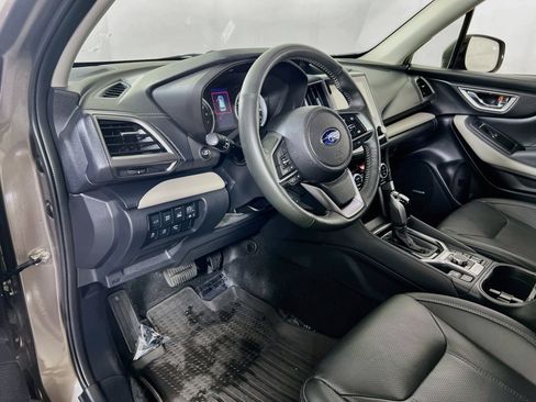 Used 2023 Subaru Forester Limited AWD/4WD image 9