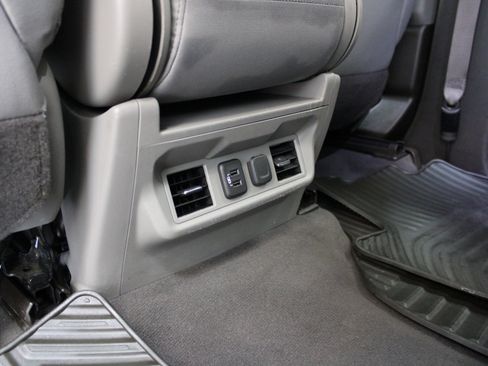 Used 2021 Chevrolet Silverado 1500 LT image 20