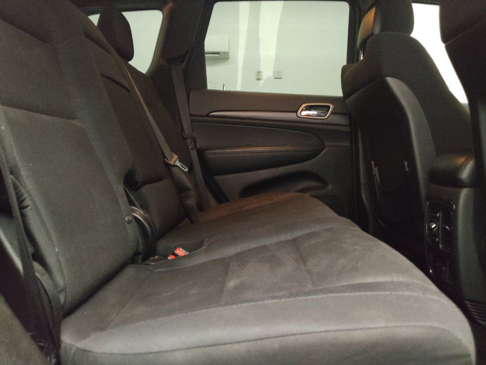Used 2014 Jeep Grand Cherokee Laredo w/ Security & Convenience Group AWD/4WD image 19