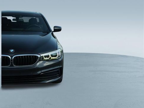 Used 2020 BMW 530i w/ Convenience Package RWD image 40