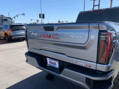 Used 2025 GMC Sierra 2500 AT4 w/ AT4 Premium Plus Package AWD/4WD image 7