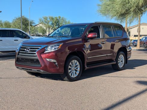 Used 2019 Lexus GX 460 image 6