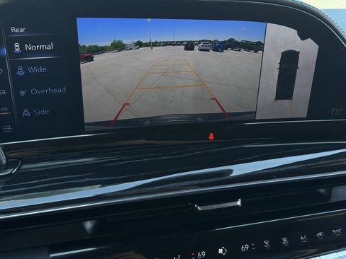 Used 2022 Cadillac Escalade ESV Sport w/ Touring Package image 18