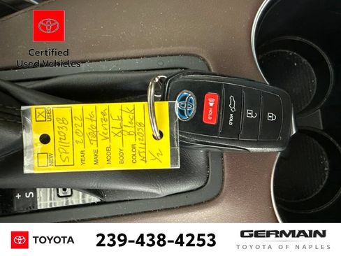 Used 2022 Toyota Venza XLE AWD/4WD image 21