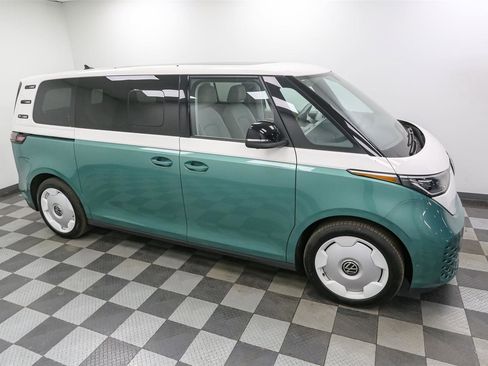 New 2025 Volkswagen ID. Buzz 1st Edition image 6