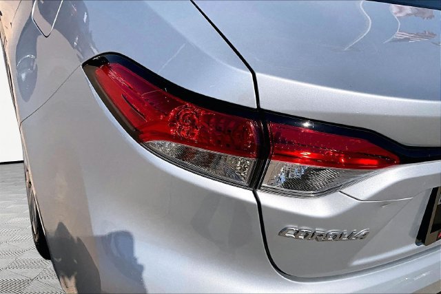 Used 2026 Toyota Corolla LE FWD image 32