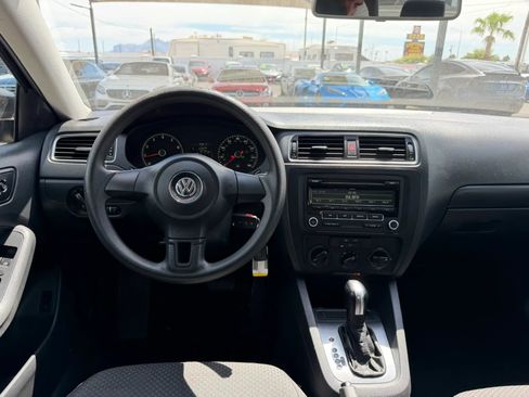 Used 2014 Volkswagen Jetta S FWD image 17
