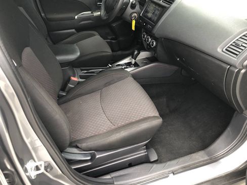 Used 2018 Mitsubishi Outlander Sport ES FWD image 6