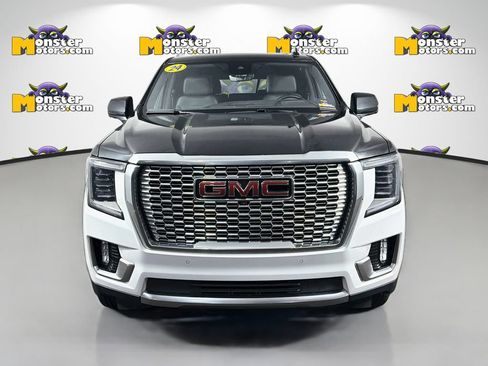 Used 2024 GMC Yukon XL Denali w/ Advanced Technology Package AWD/4WD image 2