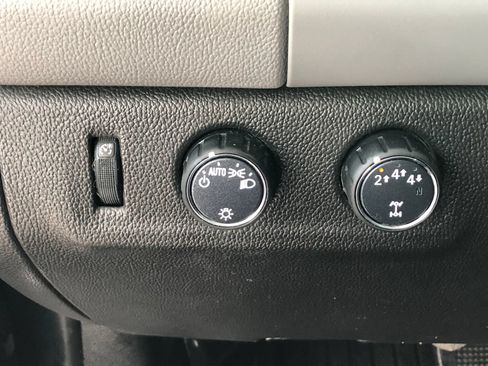 Used 2020 Chevrolet Colorado W/T w/ WT Convenience Package AWD/4WD image 29