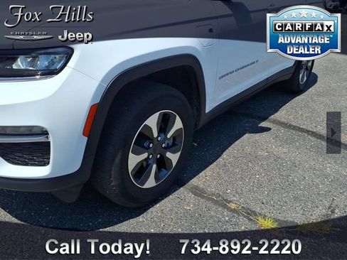 Used 2024 Jeep Grand Cherokee Limited 4xe AWD/4WD image 5