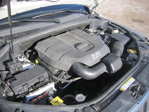 Used 2012 Jeep Grand Cherokee Laredo image 12