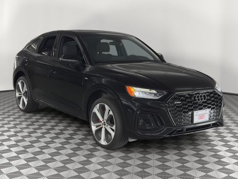 Used 2024 Audi Q5 2.0T Premium Plus w/ Premium Plus Package AWD/4WD image 7