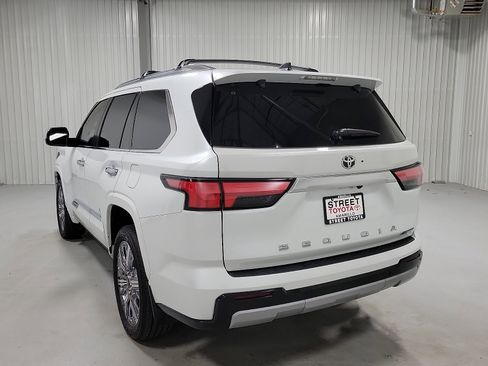 Certified 2025 Toyota Sequoia Capstone image 6