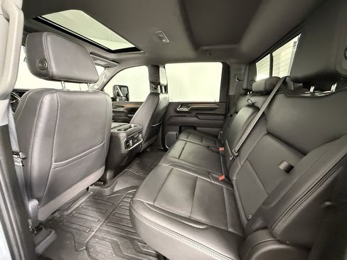 Used 2024 GMC Sierra 2500 Denali w/ Denali Reserve Package image 17