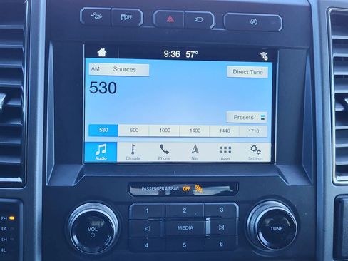 Used 2018 Ford F150 Raptor w/ Equipment Group 802A Luxury image 19