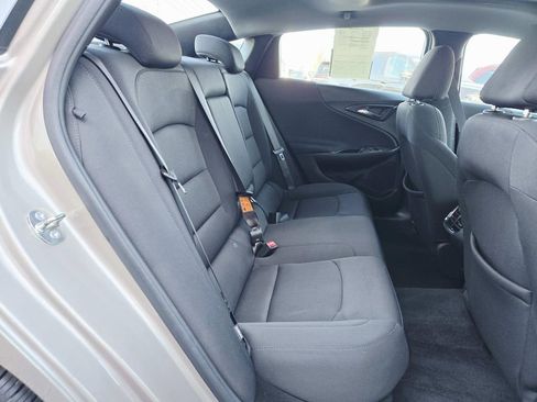 Used 2022 Chevrolet Malibu LT image 15