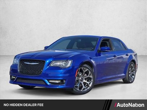 Used 2018 Chrysler 300 S w/ 300S Premium Group RWD image 1