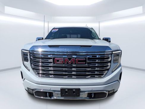 Used 2023 GMC Sierra 1500 Denali w/ Denali Reserve Package AWD/4WD image 8