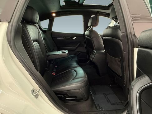 Used 2019 Maserati Levante image 24