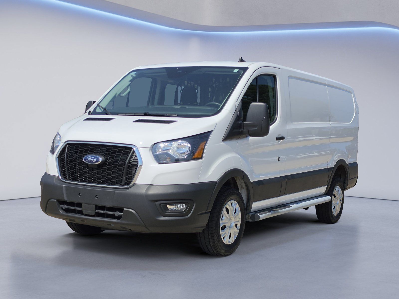 Used 2025 Ford Transit 250 Low Roof w/ Exterior Upgrade Package RWD image 3