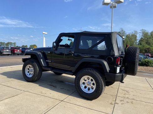 Used 2014 Jeep Wrangler Sport w/ Connectivity Group AWD/4WD image 8