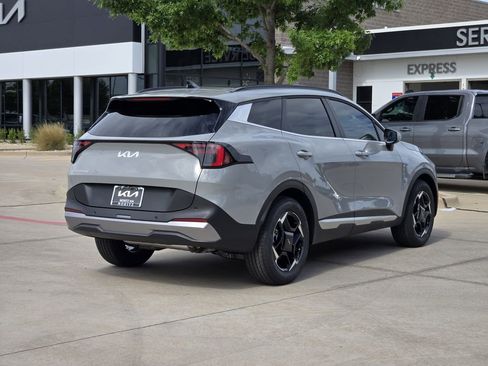 New 2026 Kia Sportage EX FWD image 4