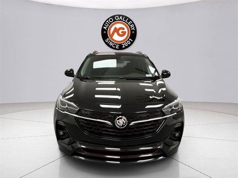 Used 2022 Buick Encore GX Essence w/ Sport Touring Package image 2