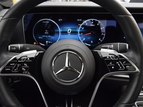 Used 2023 Mercedes-Benz E 350 Sedan image 23