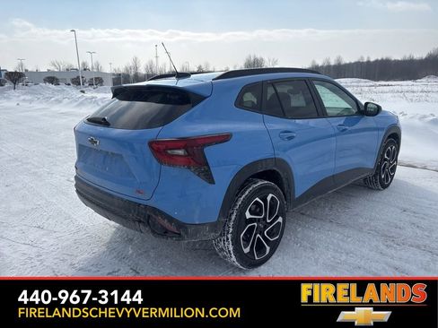 Certified 2024 Chevrolet Trax RS w/ Driver Confidence Package image 5