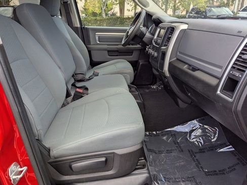 Used 2020 RAM 1500 Classic SLT image 10