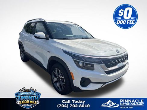 Used 2021 Kia Seltos EX AWD/4WD image 1
