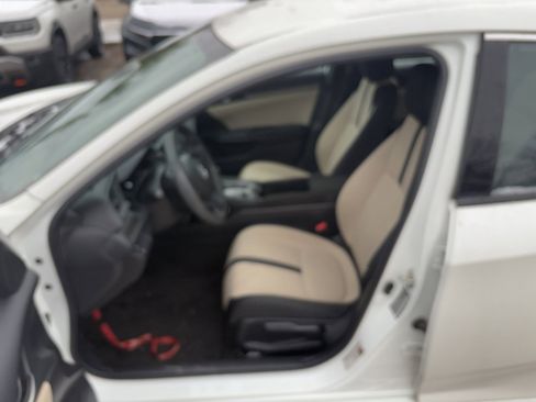 Used 2017 Honda Civic LX image 3