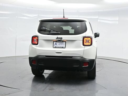 Used 2023 Jeep Renegade Latitude AWD/4WD image 37