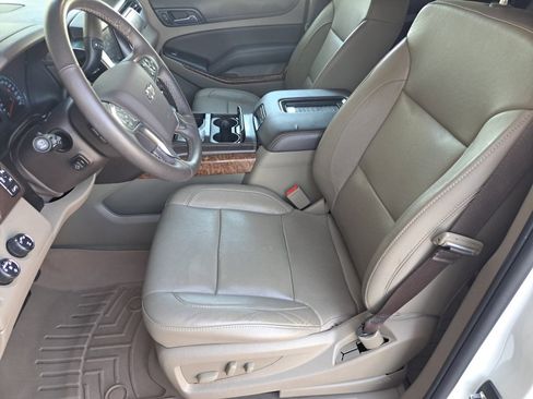 Used 2017 Chevrolet Tahoe Premier AWD/4WD image 9