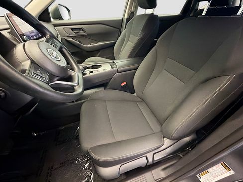 Used 2024 Nissan Rogue S image 11