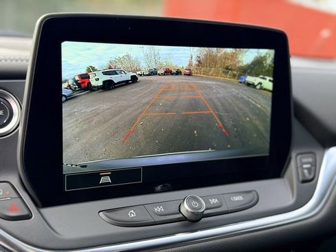 Used 2025 Chevrolet Blazer LT image 14