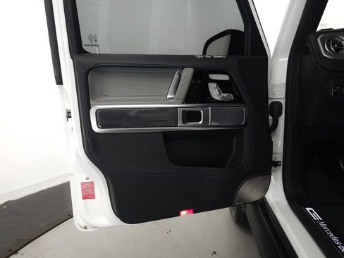 Certified 2025 Mercedes-Benz G 580 w/ EQ Technology image 5