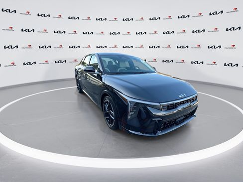 New 2026 Kia K4 GT-Line FWD image 2
