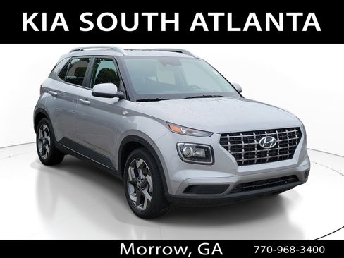 Used 2025 Hyundai Venue SEL FWD image 1