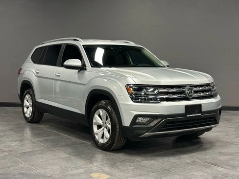 Used 2018 Volkswagen Atlas SE image 3