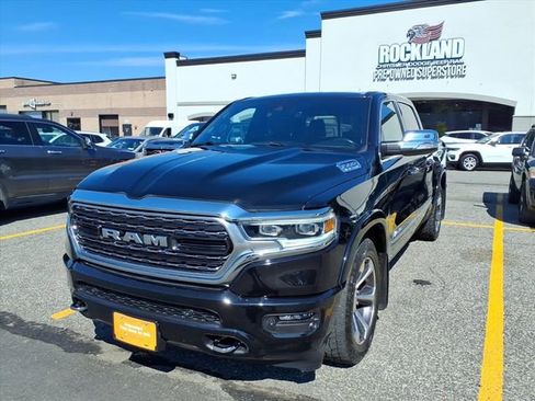 Used 2022 RAM 1500 Limited w/ Body Color Bumper Group image 3